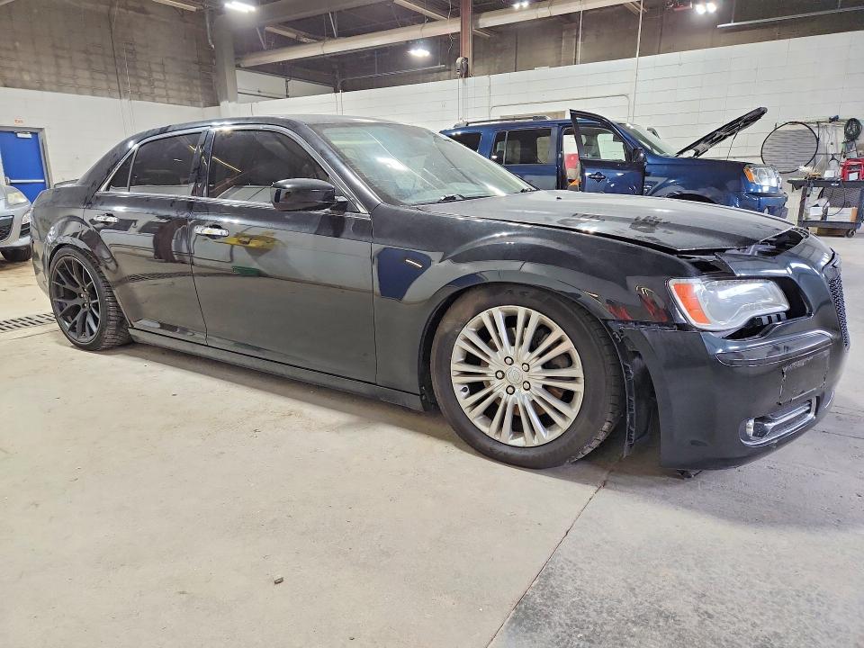 2011 Chrysler 300 VIN 2C3CK6CT7BH569110 COPART salvage auction — FRONT END, Az - Cert Of Title - Salvage, sold $525 on 2026-07-28 (photo 4)