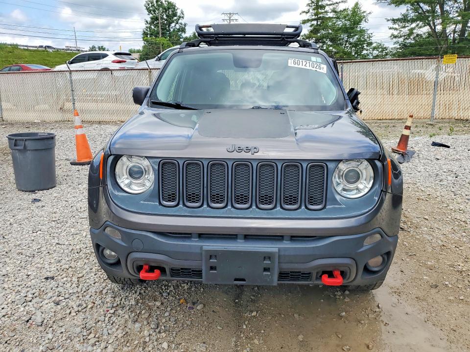 2017 Jeep Renegade VIN ZACCJBCB9HPG57971 COPART salvage auction — SIDE, Salvage Title, sold $2,250 on 2026-07-29 (photo 5)