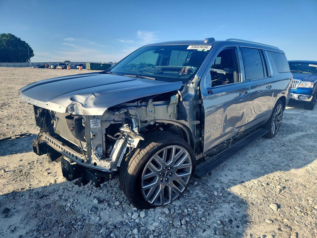 2025 GMC Yukon XL VIN 1GKS2KRL2SR350115 COPART salvage auction — Front End, GA - CERT OF TITLE-SALVAGE, sold $42,250 on 2026-08-12 (photo 1)