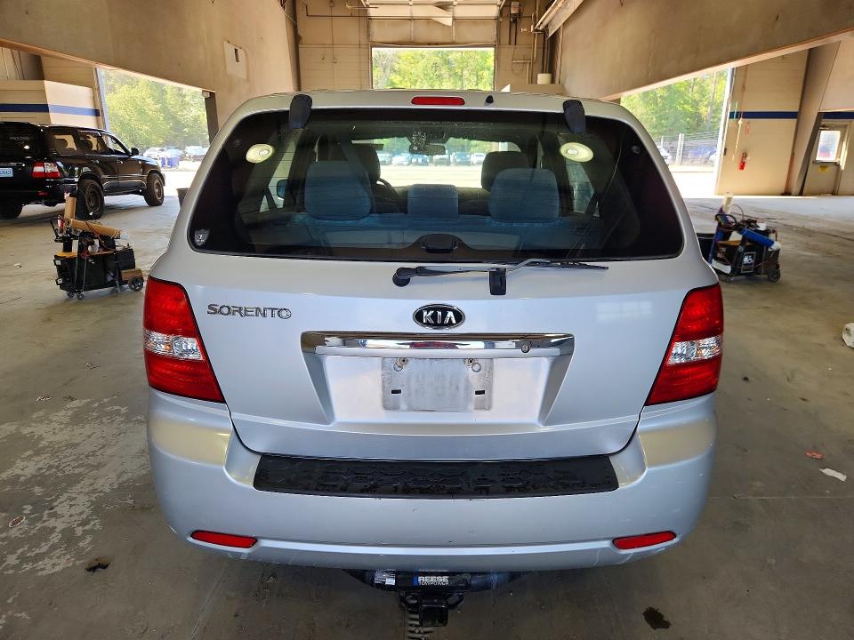 2008 Kia Sorento VIN KNDJD735085815581 COPART salvage auction — FRONT END, VA - CERT OF TITLE - SALVAGE, sold $450 on 2026-07-31 (photo 6)