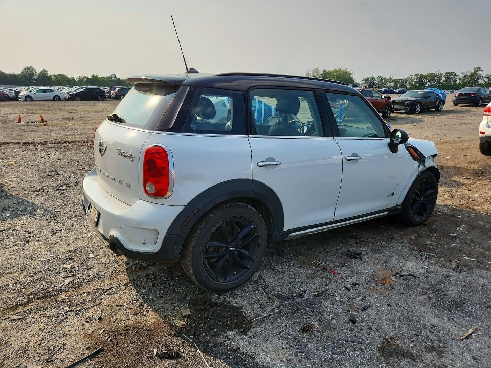 2016 Mini Cooper VIN WMWZC5C51GWU01029 COPART salvage auction — FRONT END, Va - Certificate Of Title, sold $1,350 on 2026-09-09 (photo 3)