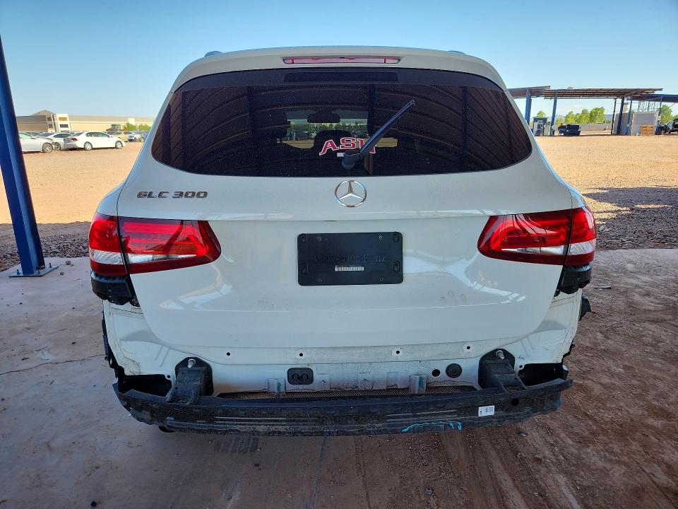 2017 Mercedes-benz Glc VIN WDC0G4JB0HF174382 COPART salvage auction — WATER/FLOOD, Az - Cert Of Title - Salvage, sold $5,800 on 2026-08-11 (photo 6)