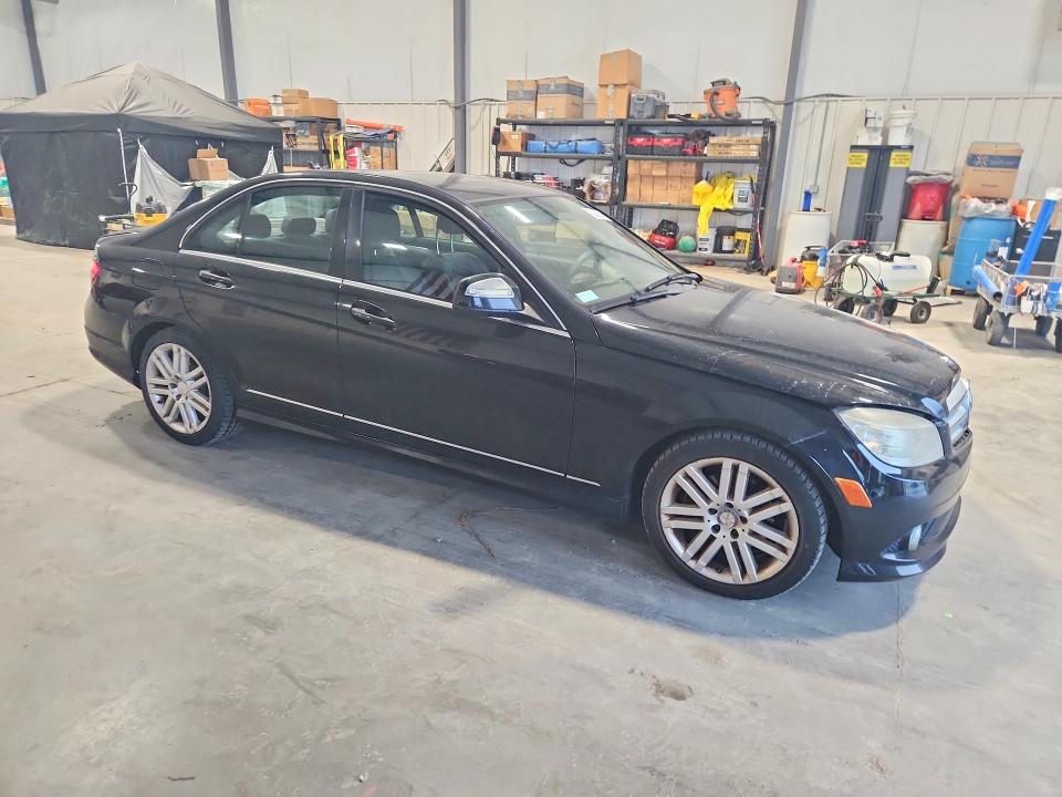 2009 Mercedes-benz C-klasse VIN WDDGF81XX9F199419 COPART salvage auction — REAR END, Nc - Salvage Certificate Of Title, sold $775 on 2026-08-10 (photo 4)