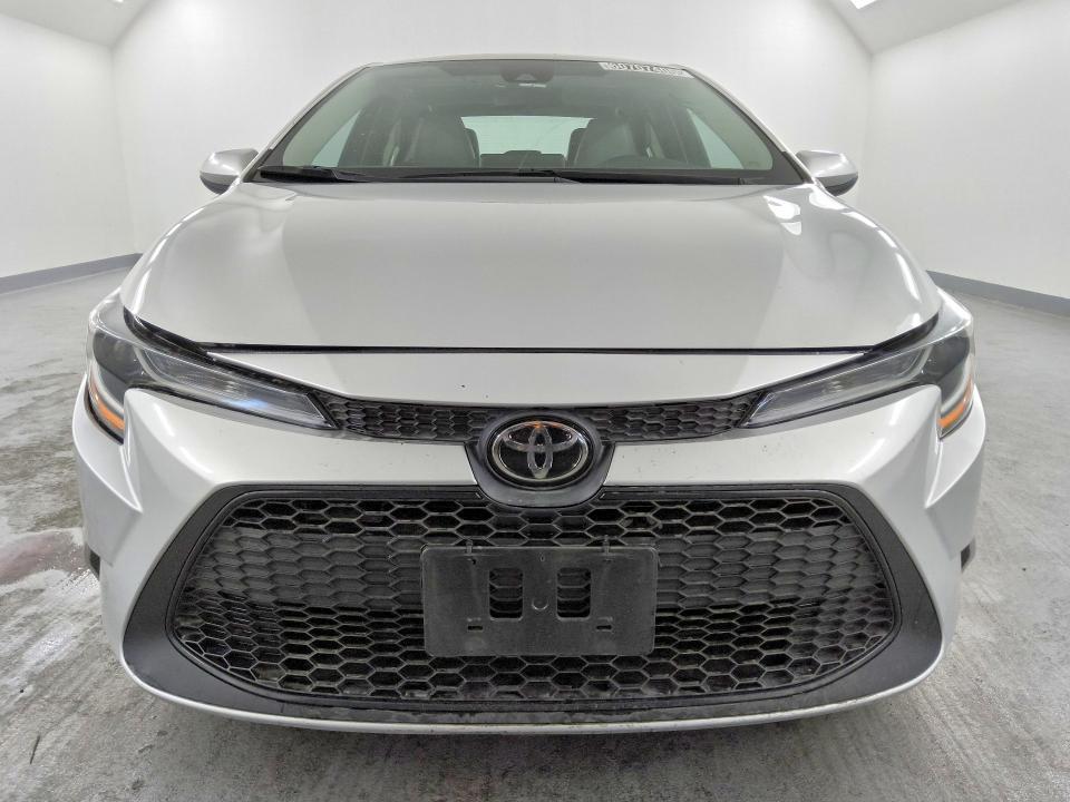 2021 Toyota Corolla VIN 5YFHPMAE1MP152963 COPART salvage auction — NORMAL WEAR, CA - CERTIFICATE OF TITLE, sold $11,300 on 2026-07-28 (photo 5)