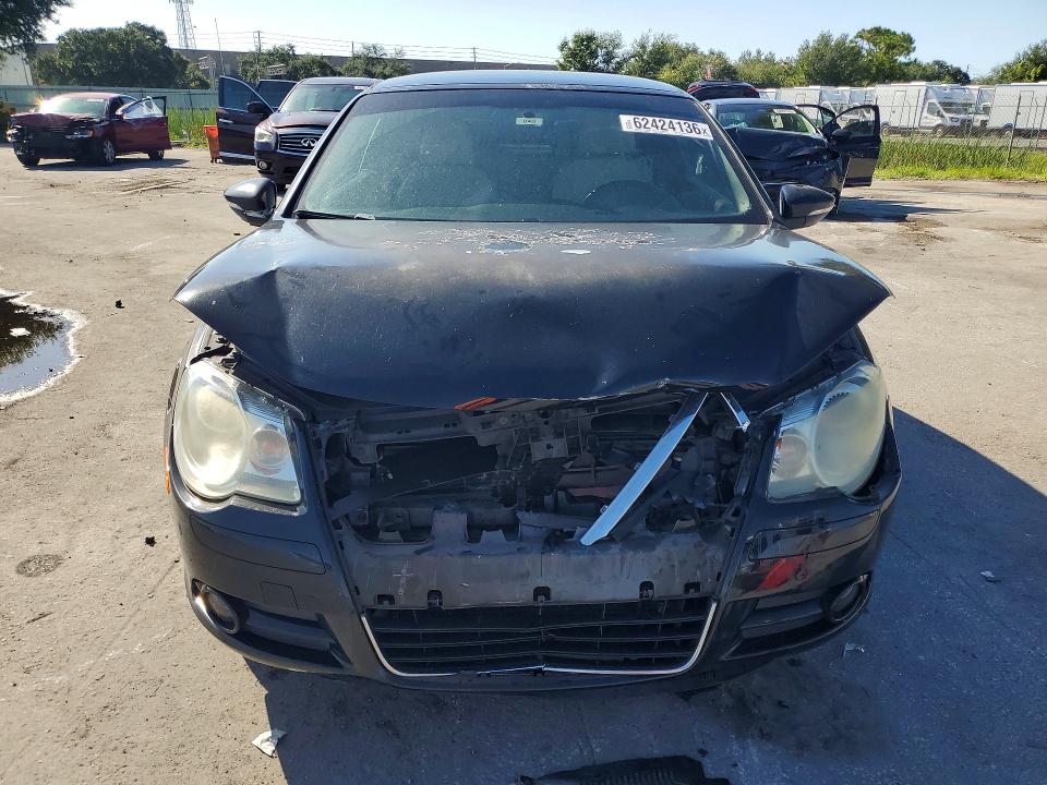 2010 Volkswagen Eos VIN WVWBA7AH7AV019331 COPART salvage auction — FRONT END, Fl - Cert Of Title Slvg Rebuildable, sold $900 on 2026-08-11 (photo 5)