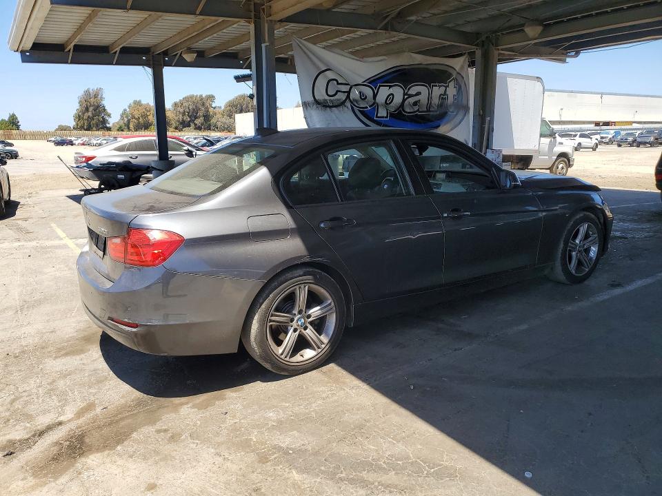 2015 BMW 3er VIN WBA3B1C55FK138003 COPART salvage auction — FRONT END, Ca - Salvage Certificate, sold $1,800 on 2026-08-04 (photo 3)
