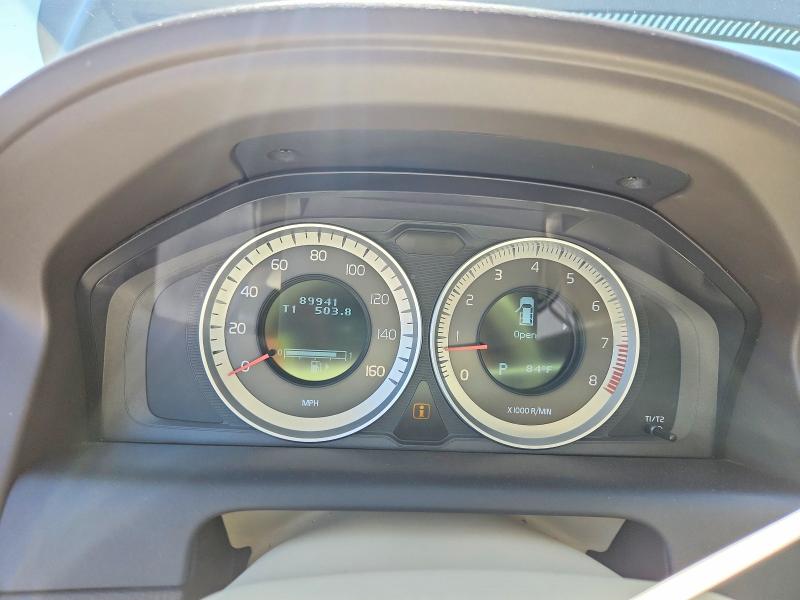 2011 Volvo Xc60 VIN YV4940DZ1B2210101 COPART salvage auction — REAR END, Ca - Salvage Certificate, sold $550 on 2026-08-20 (photo 9)