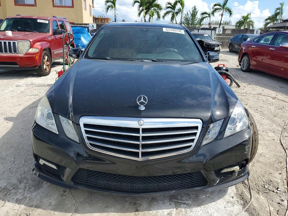 2011 Mercedes-benz E-class VIN WDDHF5GB8BA427516 COPART salvage auction — MINOR DENT/SCRATCHES, FL - CERT OF TITLE SLVG REBUILDABLE, sold $900 on 2026-08-14 (photo 5)