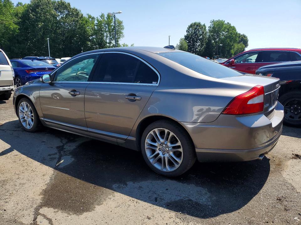 2007 Volvo S80 VIN YV1AH852471044555 COPART salvage auction — MINOR DENT/SCRATCHES, CT - CERTIFICATE OF TITLE, sold $475 on 2026-07-09 (photo 2)
