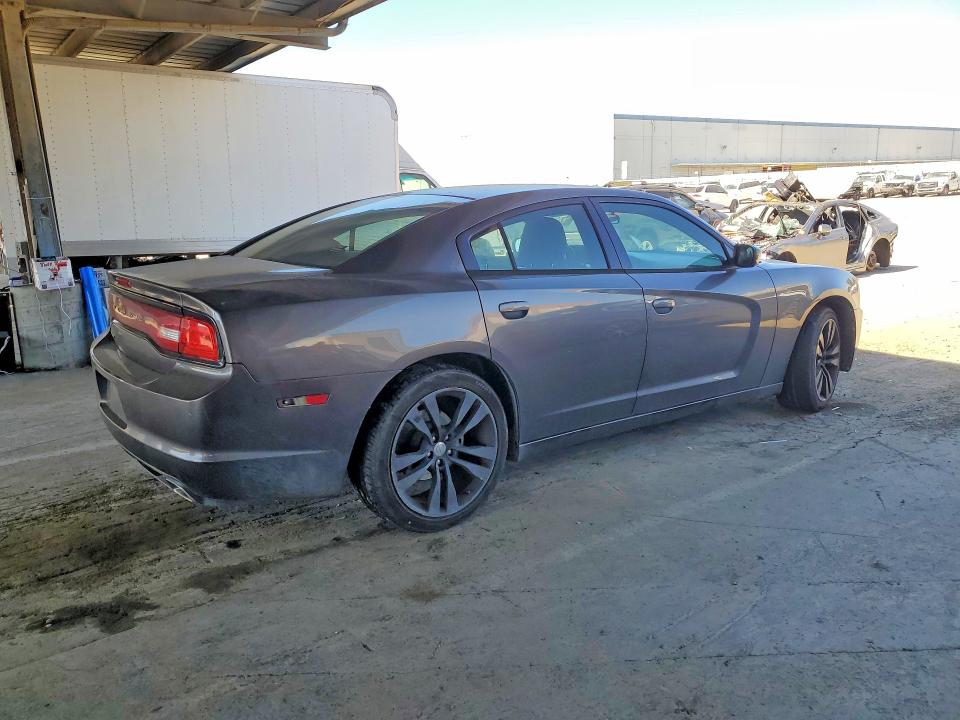 2014 Dodge Charger VIN 2C3CDXBG1EH243148 COPART salvage auction — MECHANICAL, Ca - Dis/Dlr/Exp Only Clean Title, sold $550 on 2026-08-12 (photo 3)