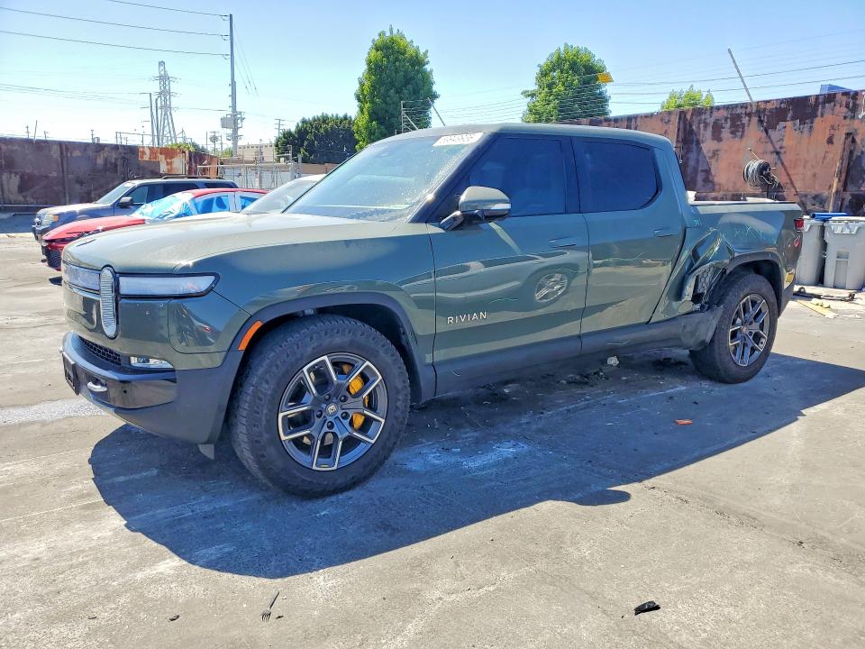 2022 Rivian R1T VIN 7FCTGAALXNN005461 COPART salvage auction — Rear End, Sc - Salvage Title, sold $20,700 on 2026-09-25 (photo 1)