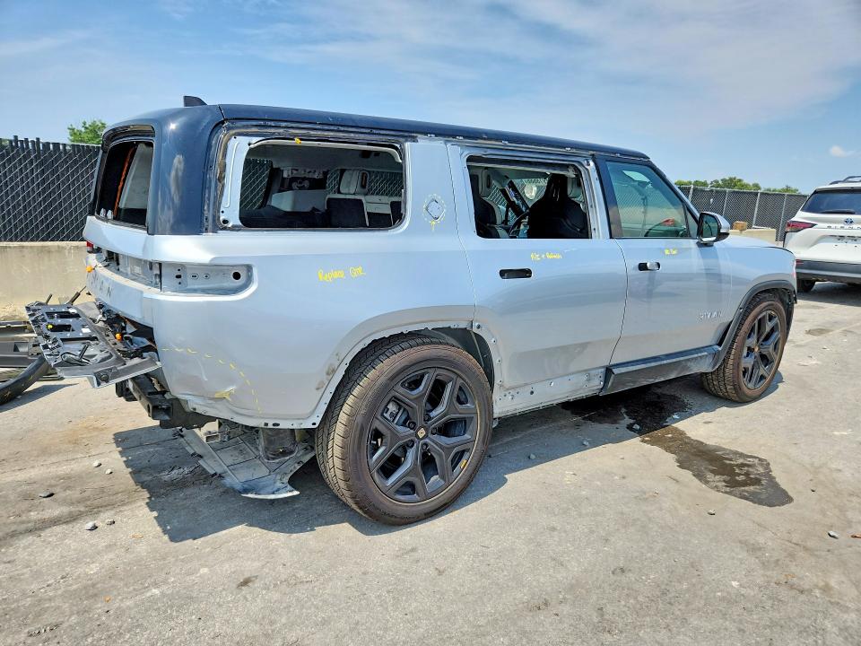 2024 Rivian R1s VIN 7PDSGCBA9RN041425 COPART salvage auction — REAR END, Fl - Cert Of Title Slvg Rebuildable, sold $18,800 on 2026-09-01 (photo 3)