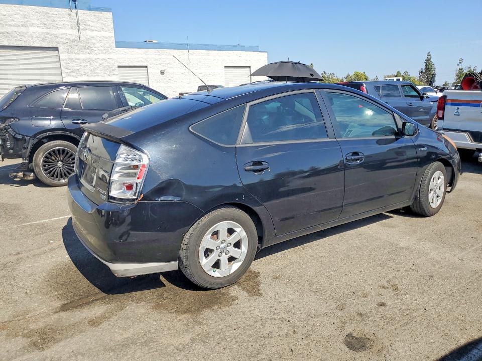 2008 Toyota Prius VIN JTDKB20U183375908 COPART salvage auction — MINOR DENT/SCRATCHES, Ca - Dis/Dlr/Exp Only Clean Title, sold $150 on 2026-07-28 (photo 3)