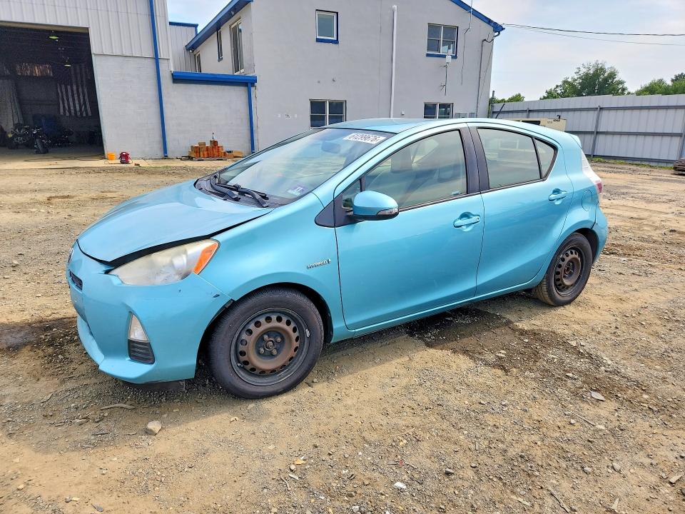 2013 Toyota Prius c VIN JTDKDTB35D1031718 COPART salvage auction — WATER/FLOOD, NJ - CERT OF TITLE-SALVAGE FLOOD (P), sold $625 on 2026-07-22 (photo 1)