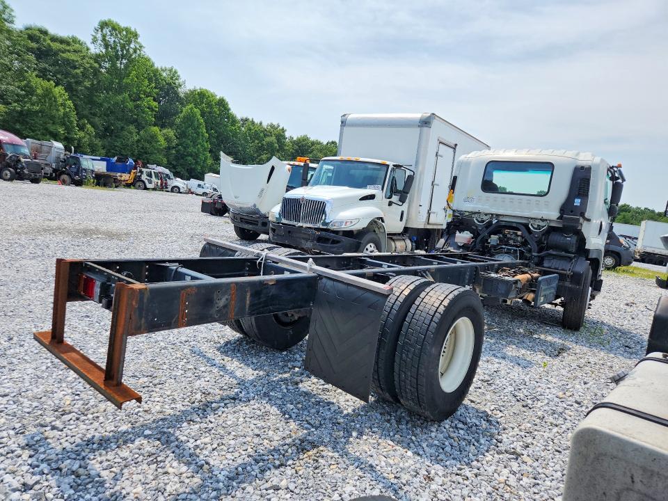 2019 Isuzu FTR VIN 54DK6S161KSG00926 COPART salvage auction — MINOR DENT/SCRATCHES, MD - CERTIFICATE OF TITLE, sold $8,700 on 2026-07-28 (photo 3)