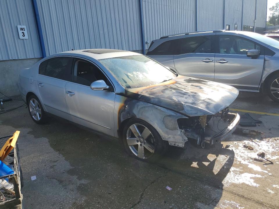 2008 Volkswagen Passat VIN WVWAK73C28P039480 COPART salvage auction — Burn Engine, Ky - Bill Of Sale/Part Only/No Titl, sold $150 on 2026-08-12 (photo 4)