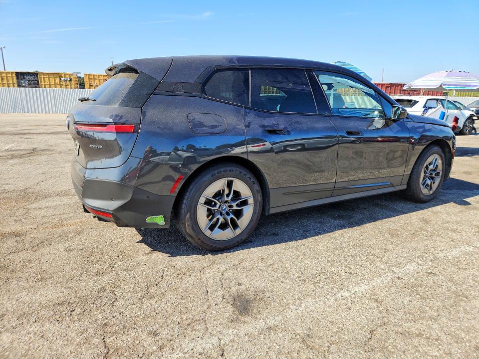 2023 BMW Ix VIN WB523CF0XPCL26319 COPART salvage auction — UNDERCARRIAGE, Ca - Salvage Certificate, sold $17,400 on 2026-08-28 (photo 3)