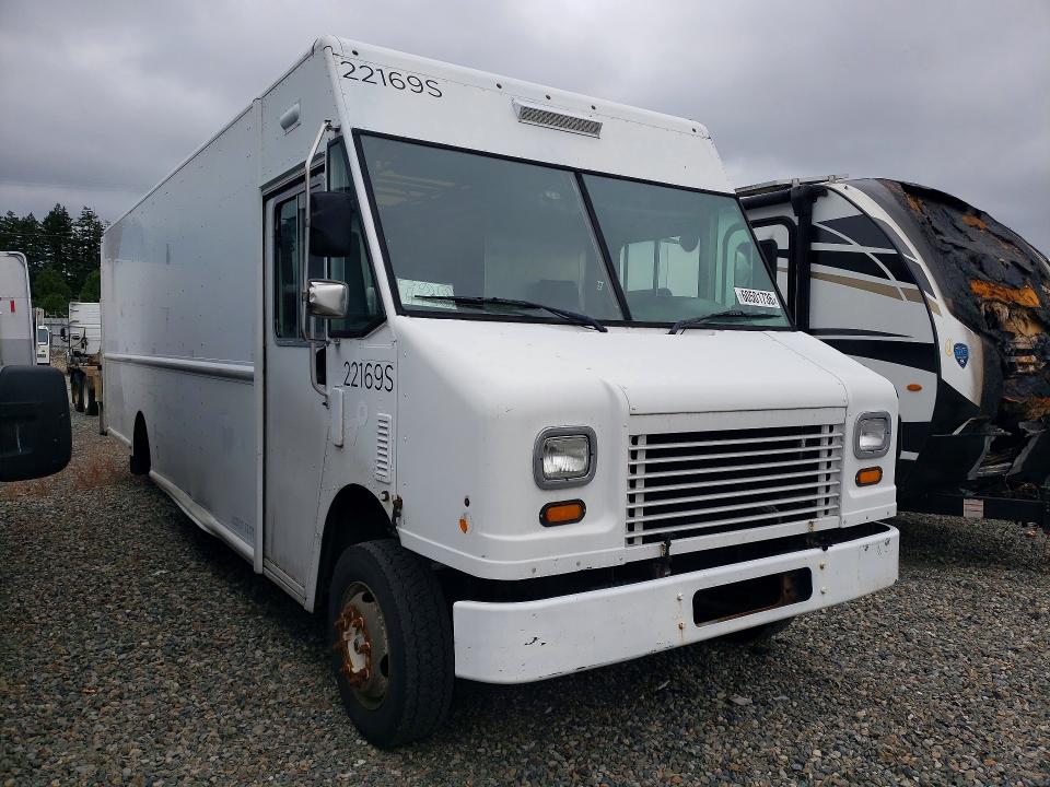 2012 Workhorse W62 VIN 5B4MFG2E9C3448845 COPART salvage auction — SIDE, Wa - Vehicle Cert Of Ownership-Titl, sold $1,800 on 2026-07-31 (photo 4)