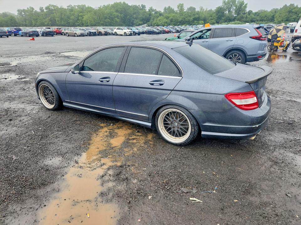 2011 Mercedes-benz C class VIN WDDGF8BB5BR186780 COPART salvage auction — WATER/FLOOD, CT - CERT OF TITLE-FLOOD SALVAGE, sold $525 on 2026-08-14 (photo 2)