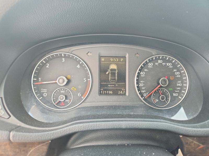 2015 Volkswagen Passat VIN 1VWCV7A39FC070133 COPART salvage auction — FRONT END, Salvage Title, sold $1,750 on 2026-08-05 (photo 9)
