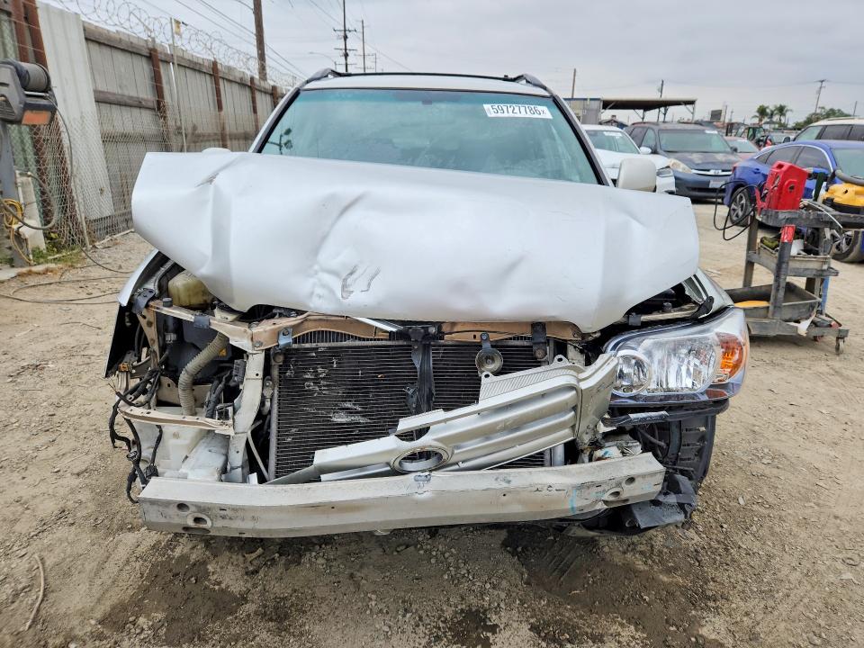 2006 Toyota Highlander VIN JTEDP21A560105136 COPART salvage auction — FRONT END, Ca - Dis/Dlr/Exp Only Clean Title, sold $750 on 2026-07-27 (photo 5)