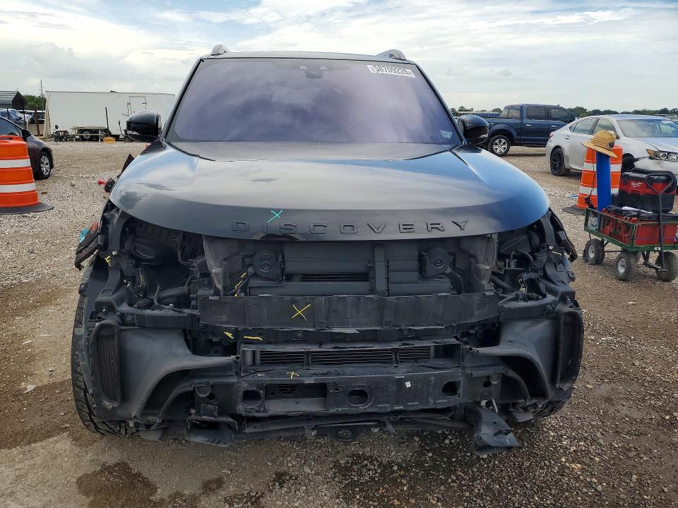 2017 Land rover Discovery VIN SALRRBBV9HA039296 COPART salvage auction — FRONT END, Tx - Salvage Vehicle Title, sold $10,000 on 2026-08-13 (photo 5)
