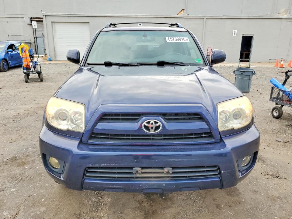 2008 Toyota 4runner VIN JTEBU17R480130359 COPART salvage auction — MINOR DENT/SCRATCHES, VA - CERTIFICATE OF TITLE, sold $4,250 on 2026-07-29 (photo 5)
