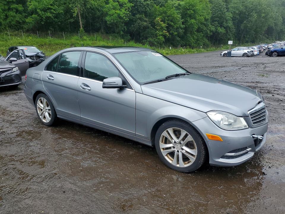 2014 Mercedes-benz C-klasse VIN WDDGF8AB9EG193037 COPART salvage auction — FRONT END, Ny - Certificate Of Title, sold $875 on 2026-07-14 (photo 4)