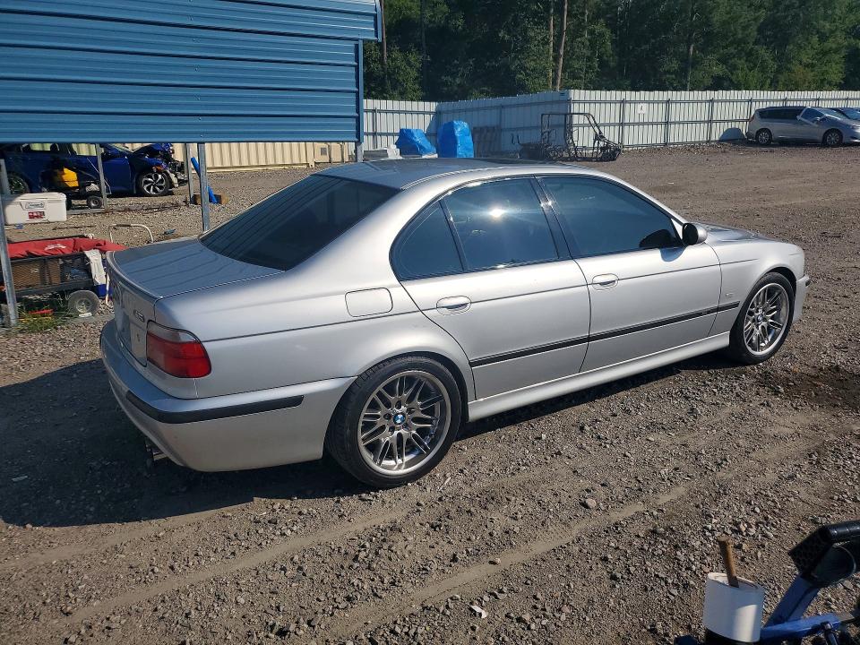 2000 BMW M5 VIN WBSDE9348YBZ96310 COPART salvage auction — MINOR DENT/SCRATCHES, SC - CERT OF TITLE-SALVAGE, sold $9,900 on 2026-07-28 (photo 3)