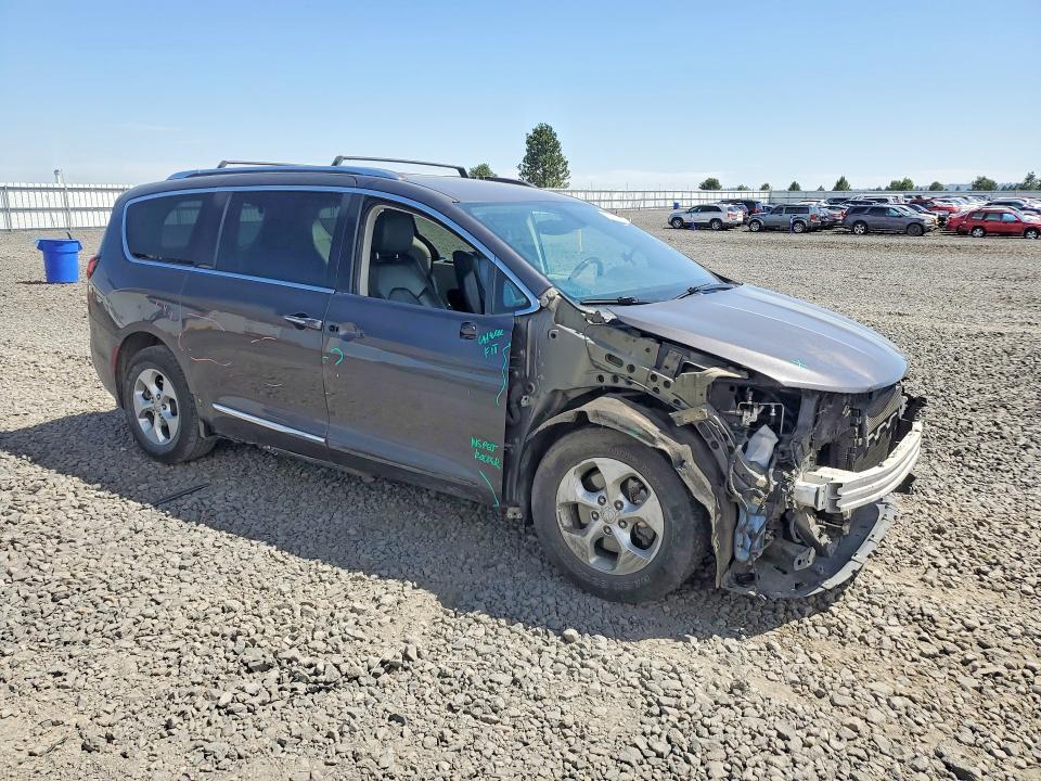 2017 Chrysler Pacifica VIN 2C4RC1EGXHR628305 COPART salvage auction — FRONT END, Wa - Bill Of Sale, sold $2,250 on 2026-08-19 (photo 4)