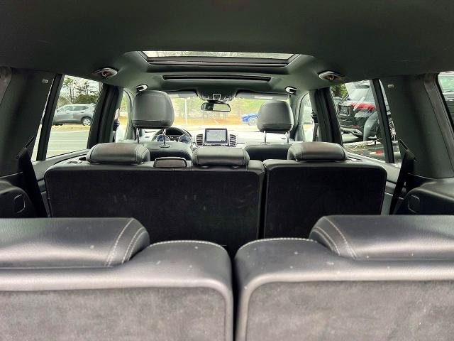 2019 Mercedes-benz Gls-klasse VIN 4JGDF6EE6KB226666 COPART salvage auction — MINOR DENT/SCRATCHES, Tx - Certificate Of Title (P), sold $10,900 on 2026-08-24 (photo 9)