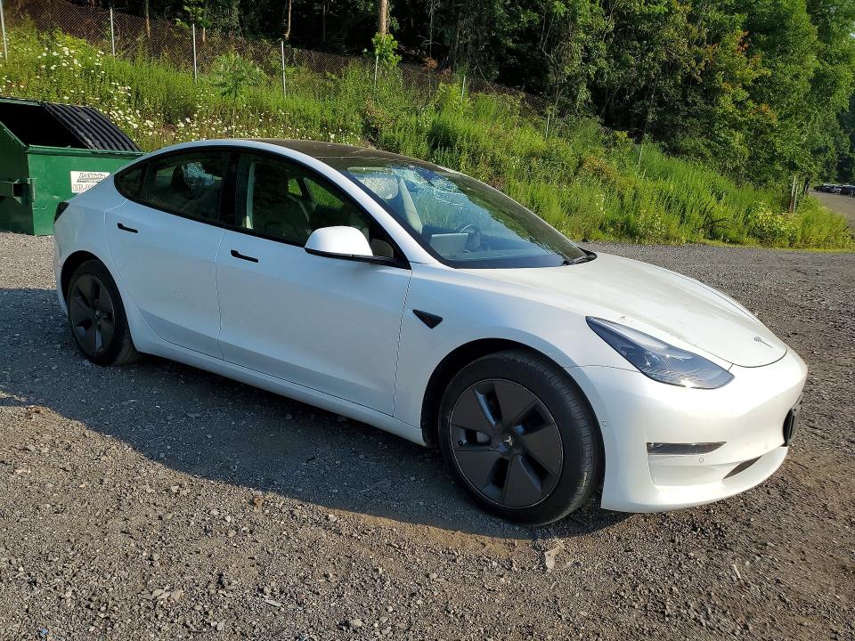 2022 Tesla Model 3 VIN 5YJ3E1EB5NF207796 COPART salvage auction — ROOF, Ny - Mv-907A Salvage Certificate, sold $7,400 on 2026-07-28 (photo 4)