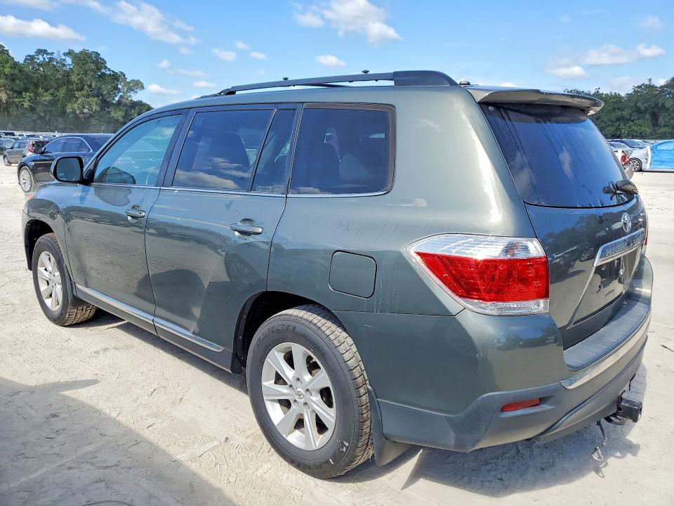 2013 Toyota VIN 5TDBK3EH0DS188590 COPART salvage auction — FRONT END, Fl -, sold $3,950 on 2026-07-14 (photo 2)
