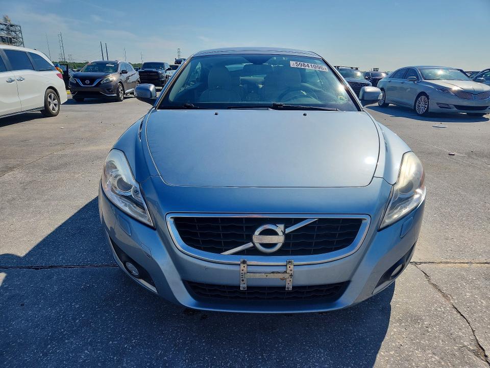 2013 Volvo C70 VIN YV1672MC2DJ136839 COPART salvage auction — MINOR DENT/SCRATCHES, La - Cert Of Title-Salvage, sold $550 on 2026-07-15 (photo 5)