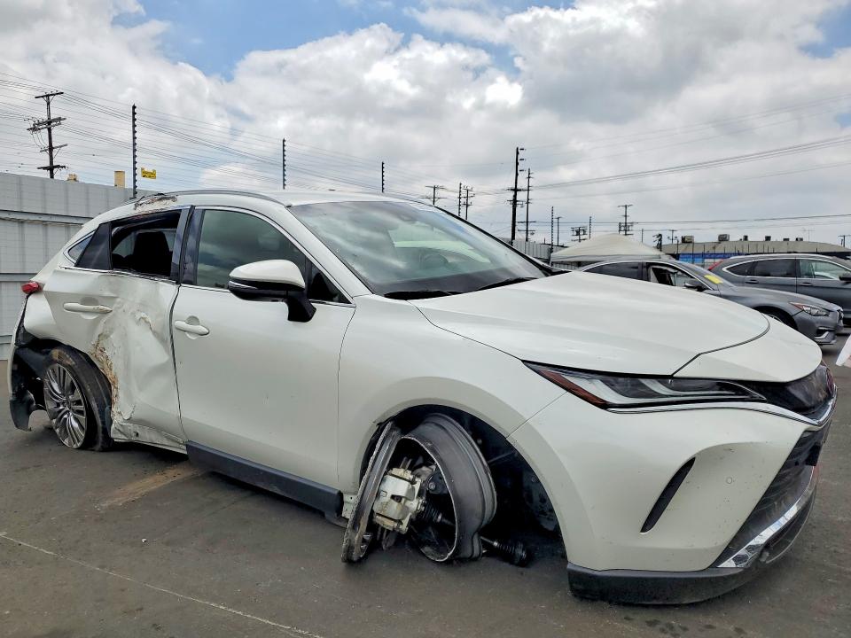 2022 Toyota Venza VIN JTEAAAAH3NJ105026 COPART salvage auction — SIDE, Ca - Salvage Certificate, sold $2,200 on 2026-07-27 (photo 4)
