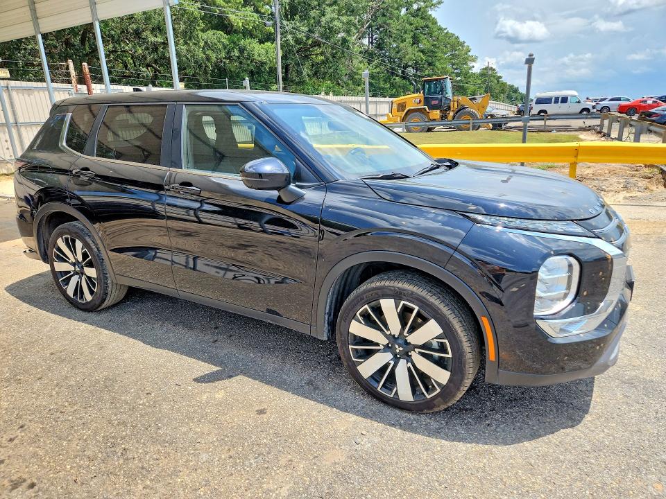 2025 Mitsubishi Outlander VIN JA4J3VA84SZ050731 COPART salvage auction — REAR END, Tx - Certificate Of Title, sold $11,900 on 2026-07-30 (photo 4)