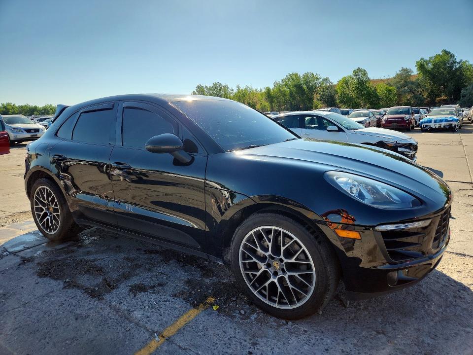 2015 Porsche Macan VIN WP1AB2A56FLB51869 COPART salvage auction — SIDE, Co - Certificate Of Title, sold $7,600 on 2026-07-27 (photo 4)