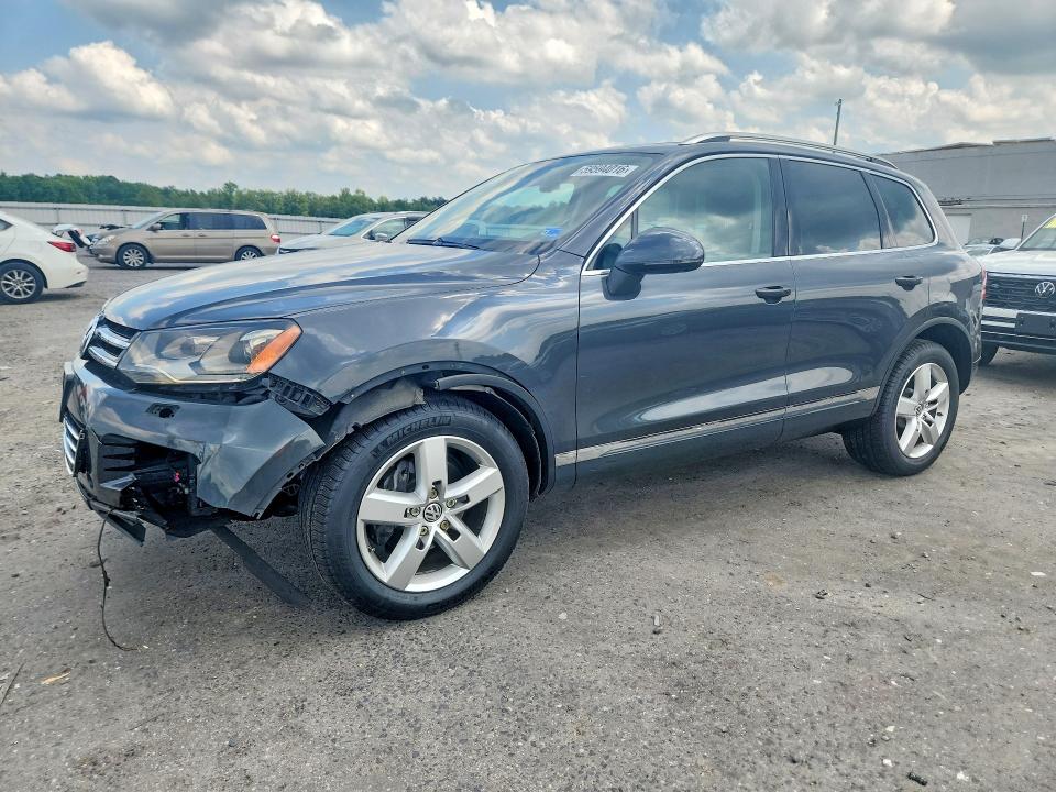 2012 Volkswagen Touareg VIN WVGEF9BPXCD009980 COPART salvage auction — FRONT END, Va - Certificate Of Title, sold $500 on 2026-07-22 (photo 1)