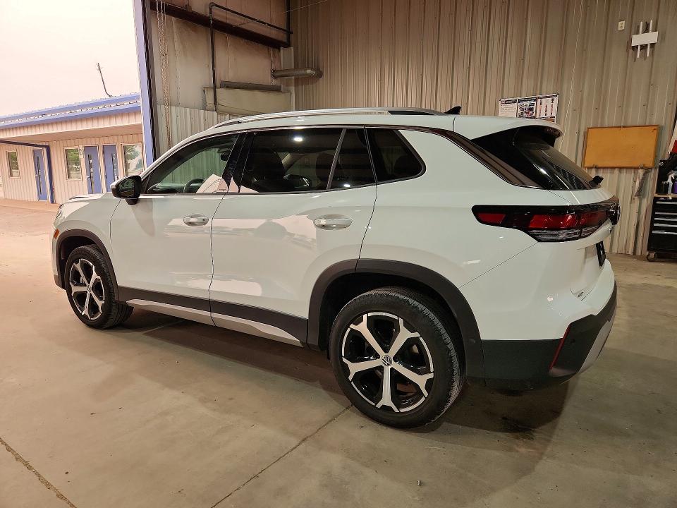 2026 Volkswagen Tiguan VIN 3VVER7RM7TM038421 COPART salvage auction — FRONT END, TX - CERTIFICATE OF TITLE, sold $12,600 on 2026-07-27 (photo 2)