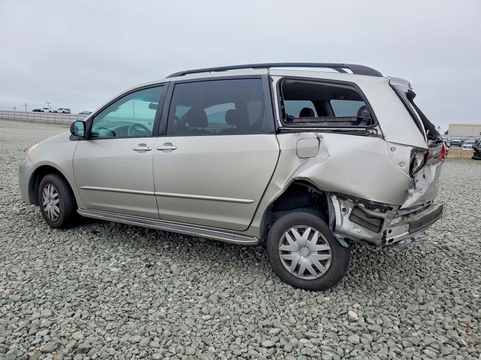 2004 Toyota Sienna VIN 5TDZA23C14S209837 COPART salvage auction — REAR END, CA - SALVAGE CERTIFICATE, sold $600 on 2026-07-20 (photo 2)