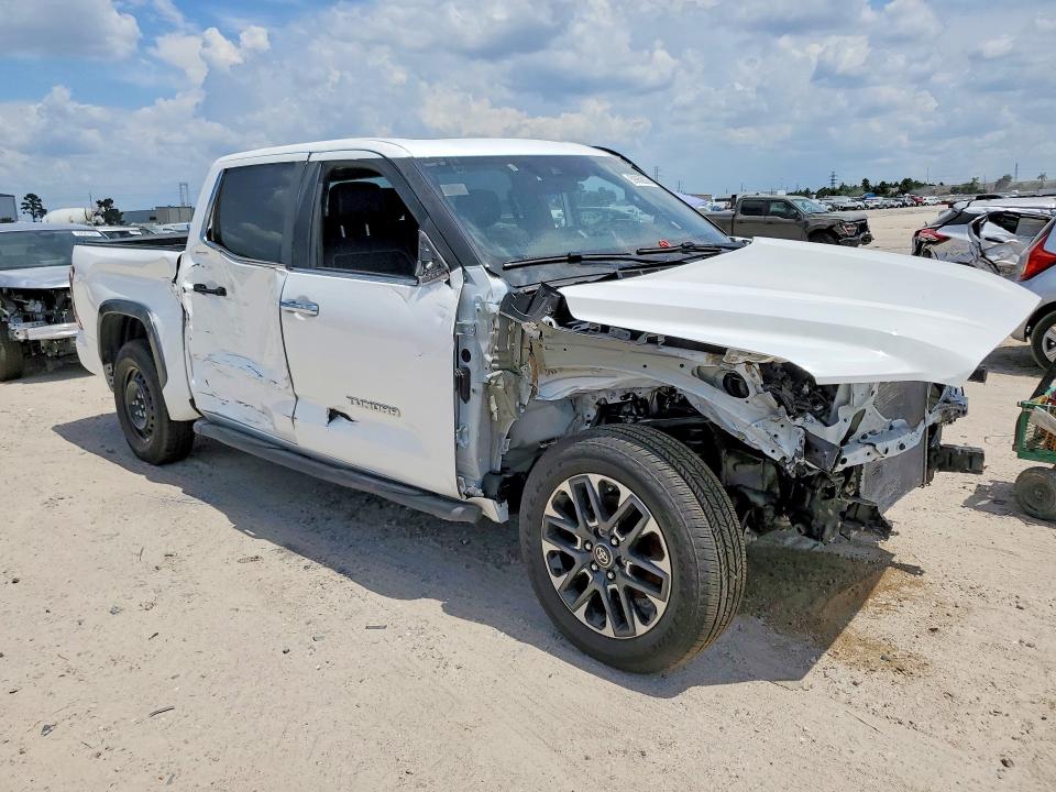 2026 Toyota Tundra VIN 5TFJA5DB1TX374204 COPART salvage auction — ALL OVER, Tx - Salvage Vehicle Title, sold $15,500 on 2026-07-28 (photo 4)