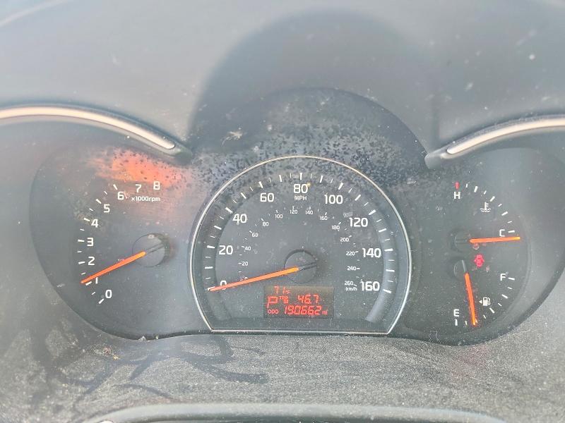 2015 Kia Sorento VIN 5XYKTCA67FG560315 COPART salvage auction — NORMAL WEAR, Ct - Certificate Of Title, sold $1,175 on 2026-08-02 (photo 9)