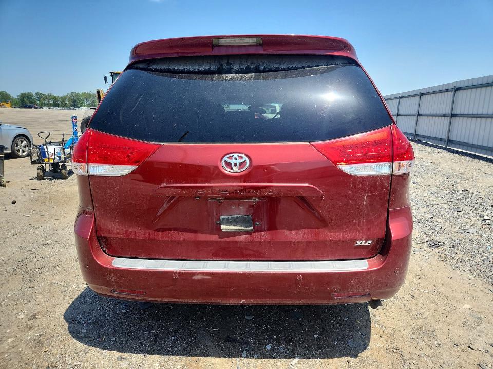 2012 Toyota Sienna VIN 5TDYK3DC5CS195582 COPART salvage auction — FRONT END, Va - Cert Of Title - Salvage, sold $900 on 2026-07-22 (photo 6)
