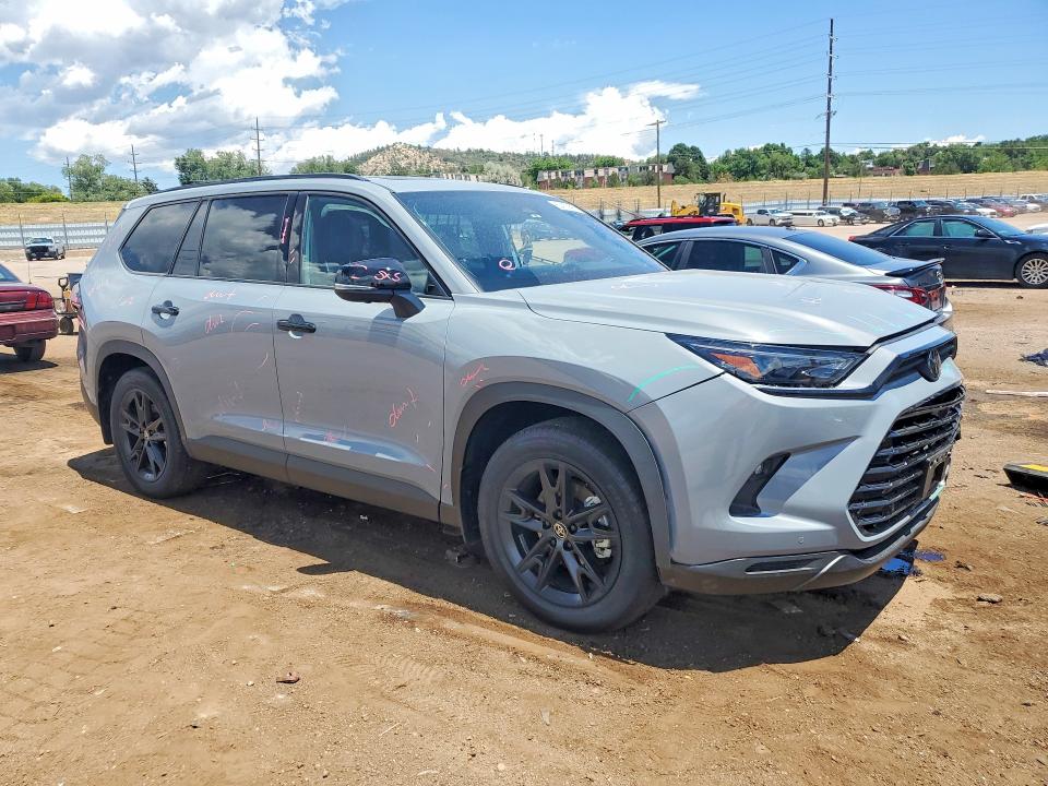 2026 Toyota Highlander VIN 5TDACAB55TS080617 COPART salvage auction — FRONT END, Salvage Title, sold $4,750 on 2026-07-27 (photo 4)
