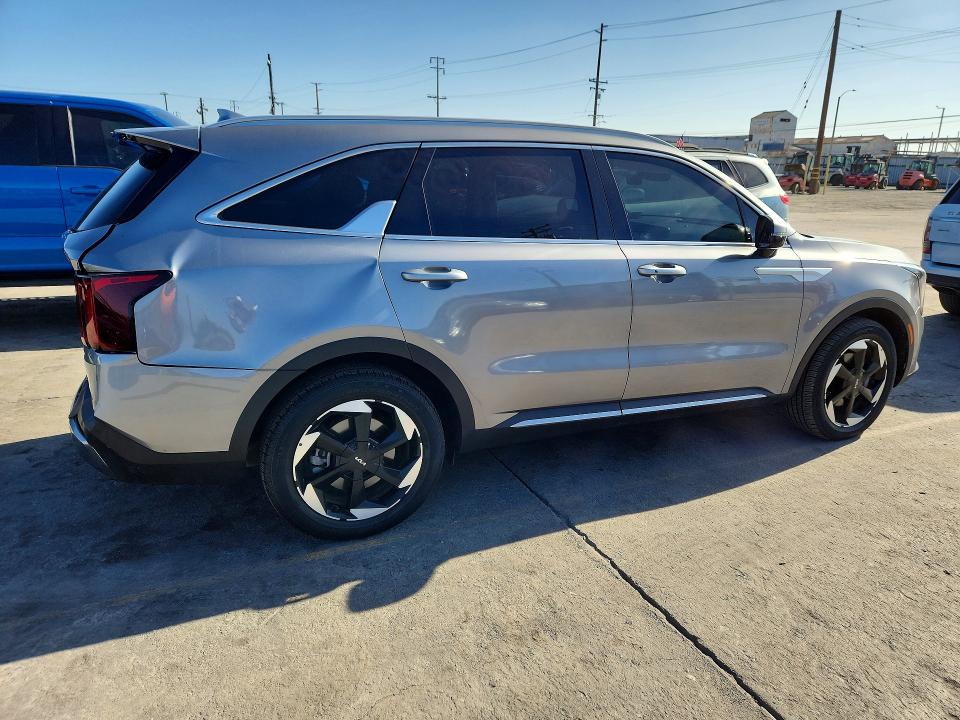 2025 Kia Sorento VIN KNDRH4JG5S5372734 COPART salvage auction — REAR END, Ca - Salvage Certificate, sold $16,700 on 2026-07-15 (photo 3)