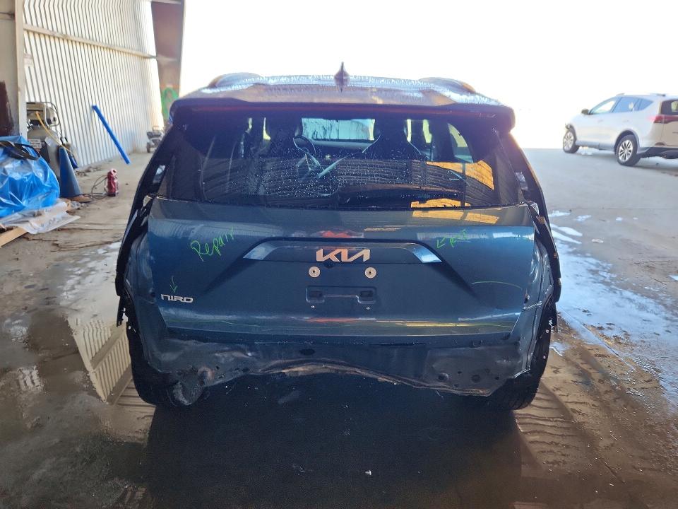 2024 Kia Niro VIN KNDCR3L17R5110634 COPART salvage auction — REAR END, CA - CERTIFICATE OF TITLE, sold $4,400 on 2026-07-27 (photo 6)