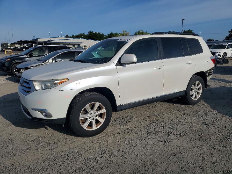 2012 Toyota Highlander VIN 5TDBK3EH8CS147946 COPART salvage auction — REAR END, Salvage Title, sold $2,700 on 2026-07-14 (photo 1)