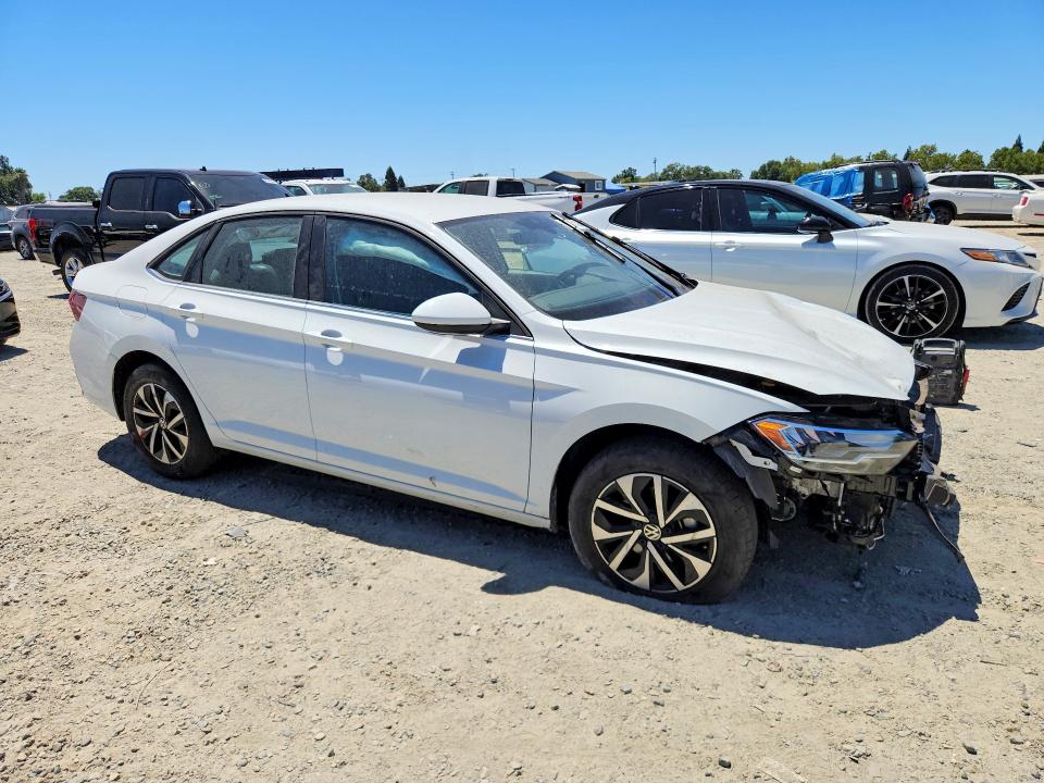 2024 Volkswagen Jetta VIN 3VW5M7BU8RM044158 COPART salvage auction — FRONT END, Fl - Cert Of Title Slvg Rebuildable (P), sold $4,700 on 2026-07-30 (photo 4)