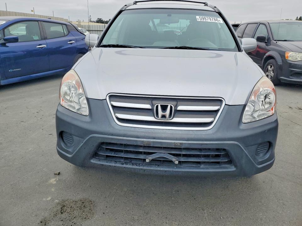 2005 Honda Cr-v VIN JHLRD78825C000654 COPART salvage auction — MINOR DENT/SCRATCHES, CA - DIS/DLR/EXP ONLY CLEAN TITLE, sold $1,300 on 2026-07-09 (photo 5)