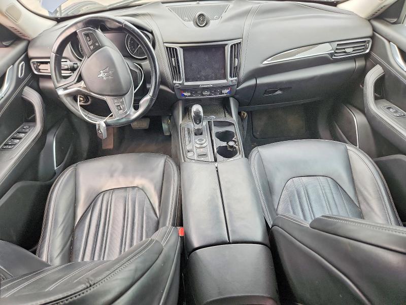 2017 Maserati Levante VIN ZN661XUL2HX263371 COPART salvage auction — NORMAL WEAR, Mo - Salvage Certificate Of Title, sold $1,850 on 2026-08-13 (photo 8)